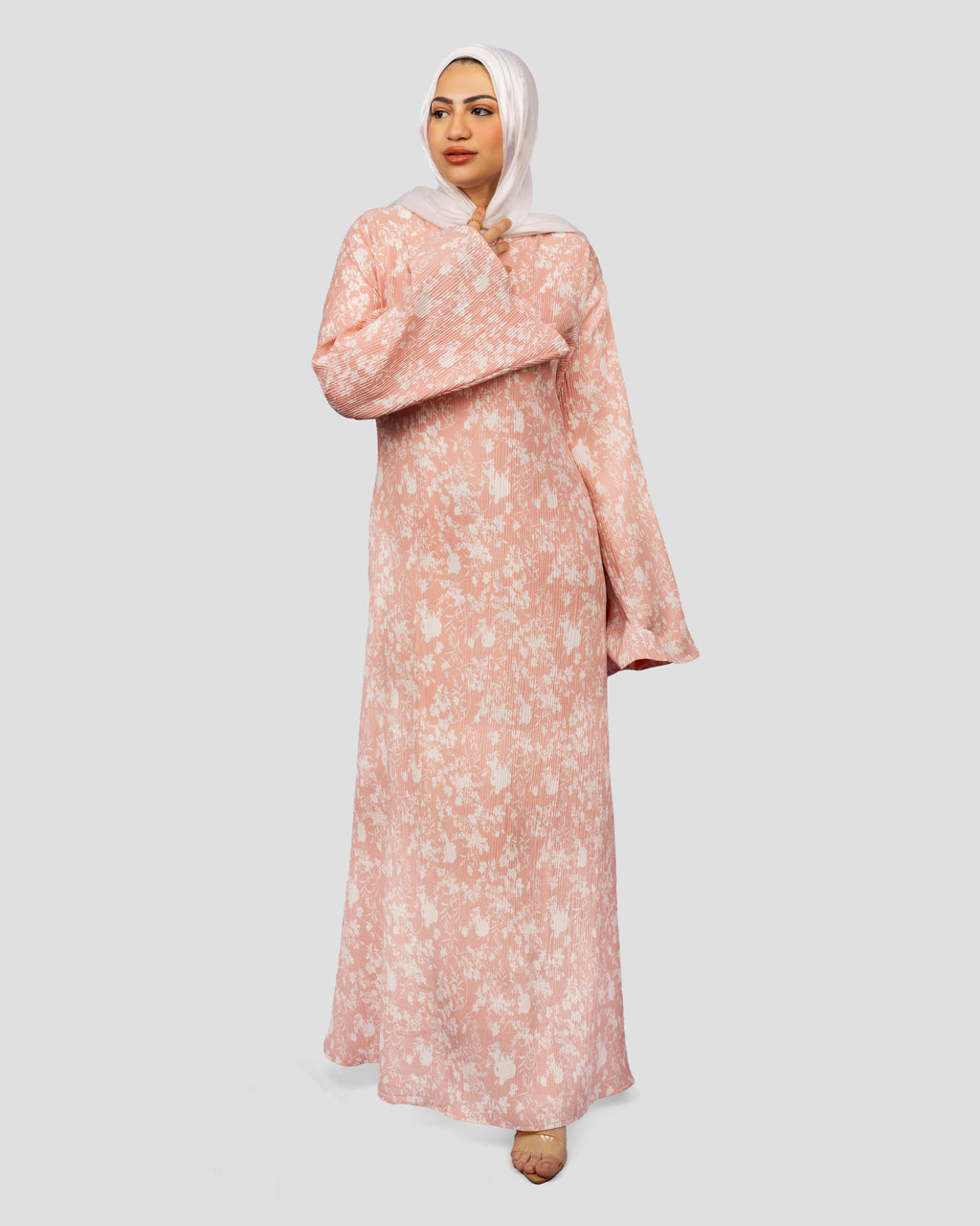 Feminine dress in Pink